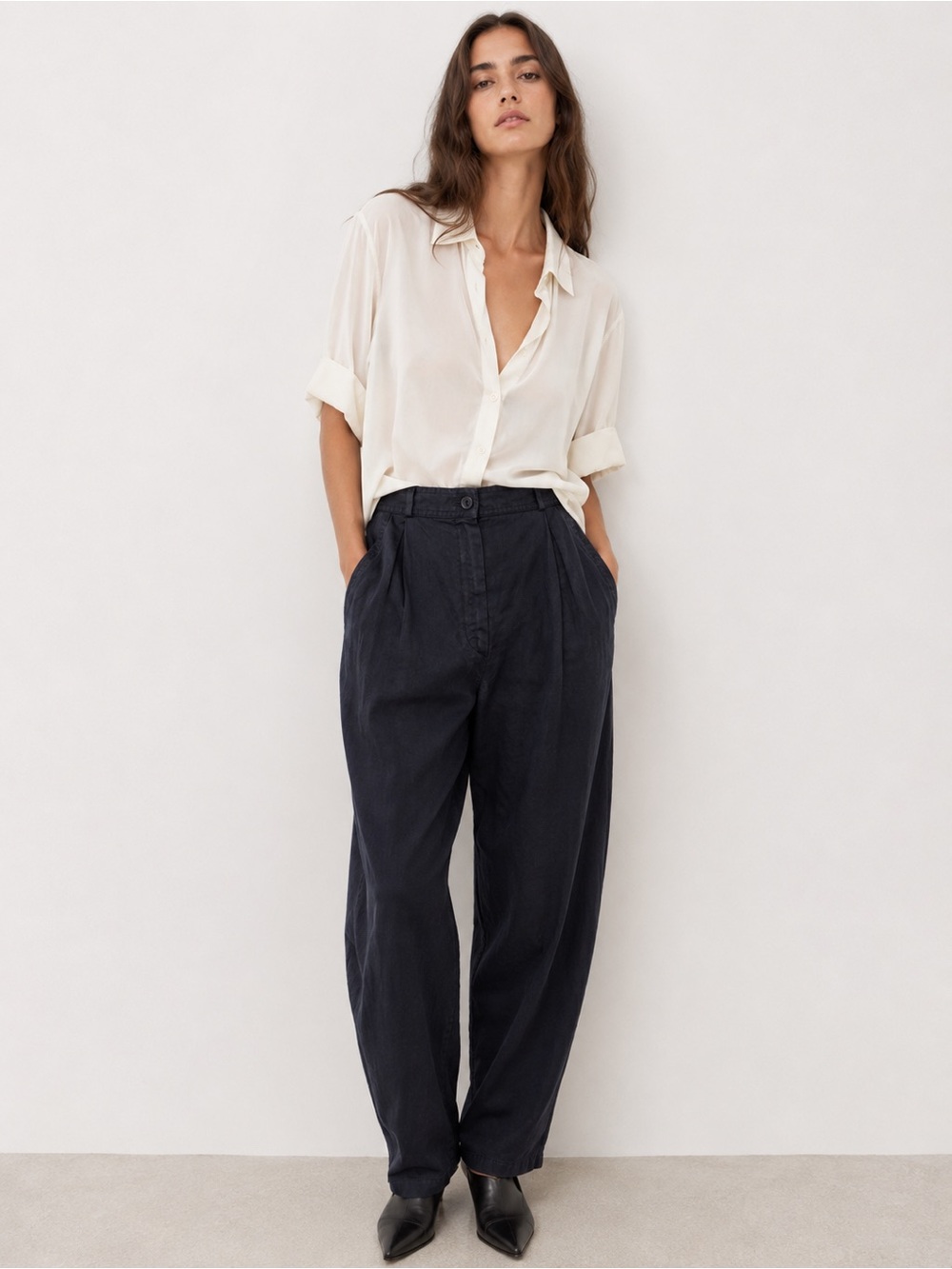 Vintage Valentino Navy Linen Pants